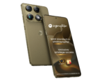 Motorola Signs Bold in Flagship 